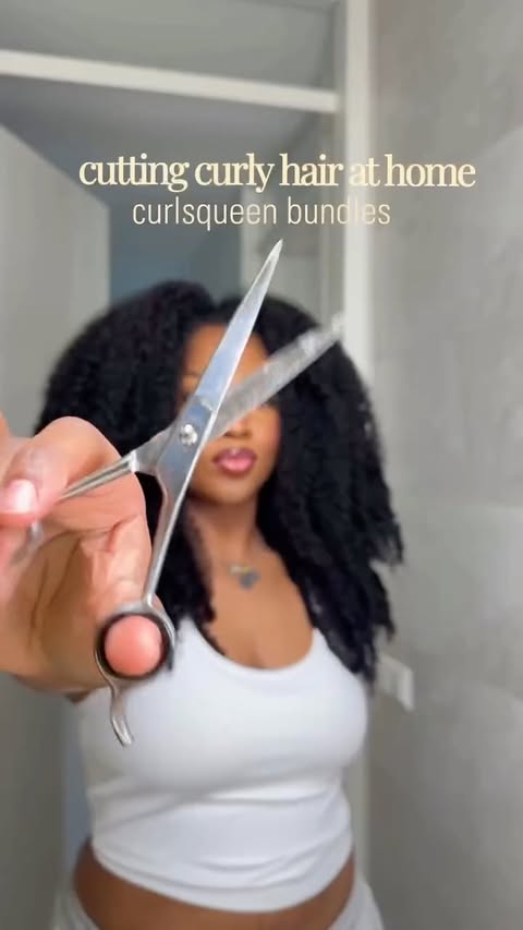 Instagram post by @ramonecharissa for Curlsqueen. Caption reads: [...] Curly Bundle Weft Hair Extensions from....