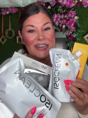 TikTok post by @leannewarrenhestermua for ISOCLEAN. Caption reads: [...] make up application. I’ve been using....