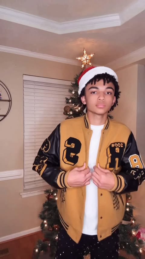 Instagram post by @tolliverboyz for Rockstar Original. Caption reads: [...] like a true Rockstar 🎸🎄!!....