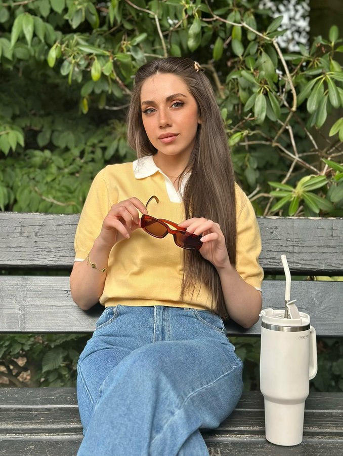 Instagram post by @nermen.kassoum for Mister Spex. Caption reads: Fresh look, fresh vibes 💛 thanks to....