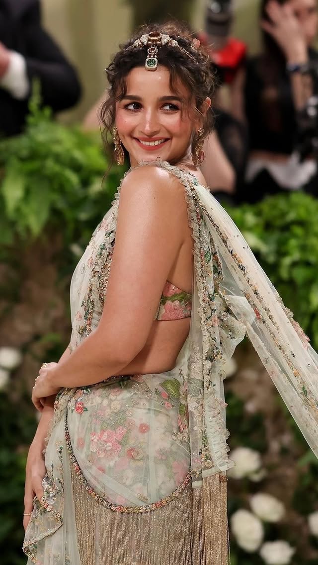 Instagram post by @thedazzlingbrides for Sabyasachi. Caption reads: [...] arrives at the #MetGala in a custom....