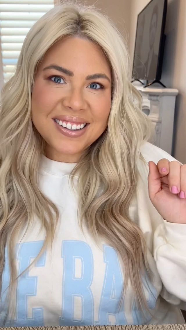 Instagram post by @taylorbrookeslooks for LIKEtoKNOW.it. Caption reads: [...] tutorials, and all things fashion!....