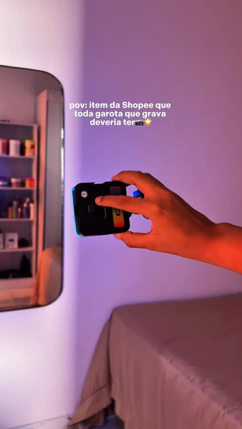 Instagram post by @brendinhacachos._ for Shopee. Caption reads: [...] 🌟 Id: CHH-BZL-FCG PUBLI* #acheinashopee....