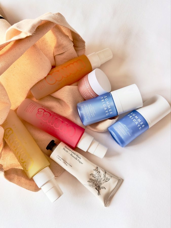 Instagram post by @evamm55 for Ellis Brooklyn. Caption reads: [...] Banana, Mango and Lychee 
@ellisbrooklyn....