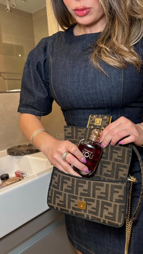 Instagram post by @luna.mento for brandsyoulove.de. Caption reads: [...] #luxuryfragrances @armanibeauty....