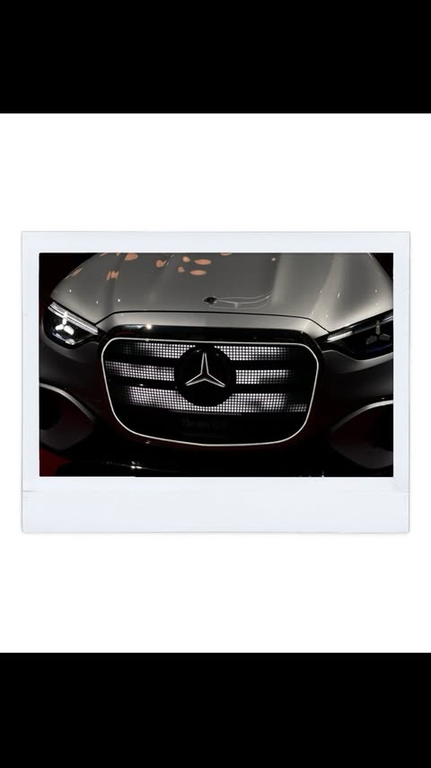 Instagram post by @akuavi_ for Mercedes-Benz. Caption reads: [...] room to discovering the new electric....
