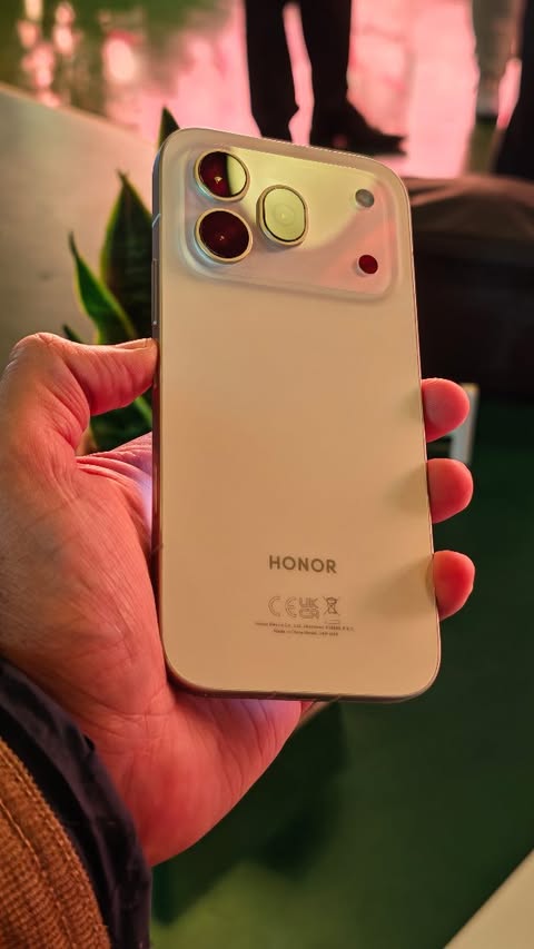 Instagram post by @unboxingplus_ for HONOR Arabia. Caption reads: Honor 600 Pro just launched in the UK. Stay tuned....