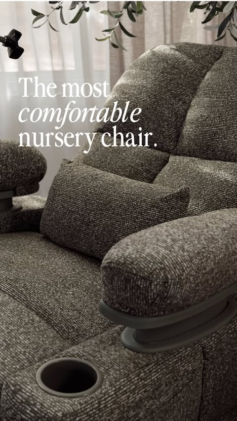 Instagram post by @hayleylarue for Mamazing. Caption reads: Baby feedings just got a serious upgrade. I cannot....