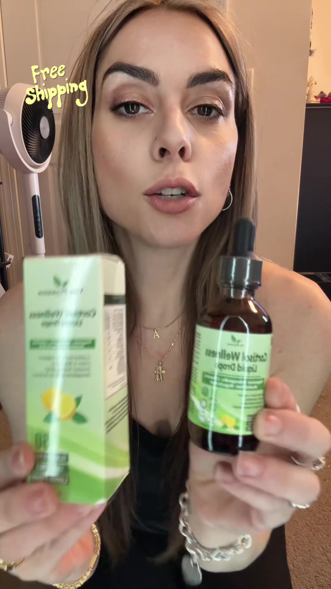 TikTok post by an influencer for Vita Plynxera. Caption reads: [...] & fast FREE 3 day shipping!@Vita PLynxera....