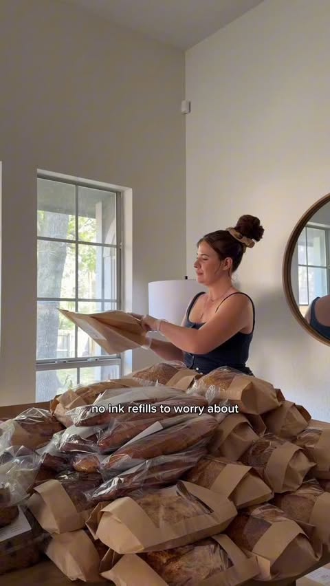 Instagram post by @sarahdoessourdough for Munbyn. Caption reads: [...] have in my sourdough microbakery is my....