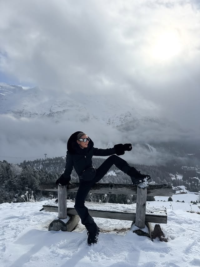 Instagram post by @mrs.edithh for S'portofino. Caption reads: my little winter paradise ❄️ Ski suit @sportofino....