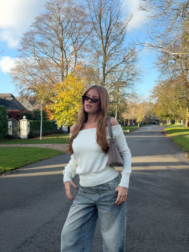 Instagram post by @avaadaniels for White Fox Boutique. Caption reads: from the favourites💌
AVAWF for 30% off for the....