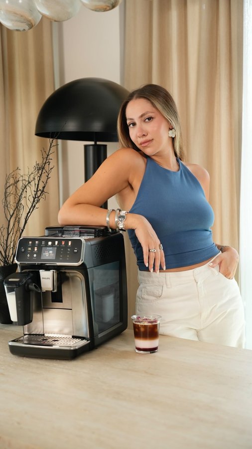 Instagram post by @damlaaltun for Philips Ev Ürünleri. Caption reads: yeni bir şeyler denemek isteyenler için....