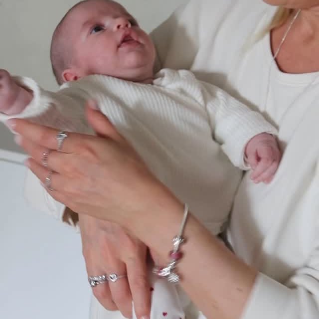 Instagram post by @annapenello for Pandora. Caption reads: Sono diventata mamma da poco e ogni giorno scopro....