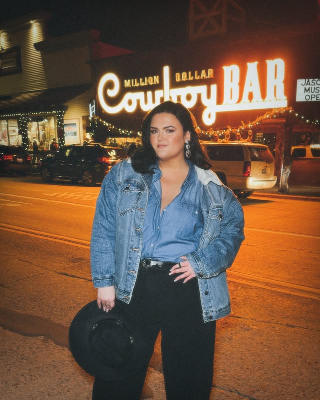 Instagram post by @roseybeeme for Torrid. Caption reads: [...] Thanks for an unforgettable night @torrid....