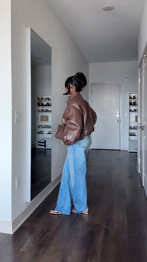 Instagram post by @prettytye_ for Meshki. Caption reads: [...] 
jeans @revolve @grlfrnd 
jacket @meshki....