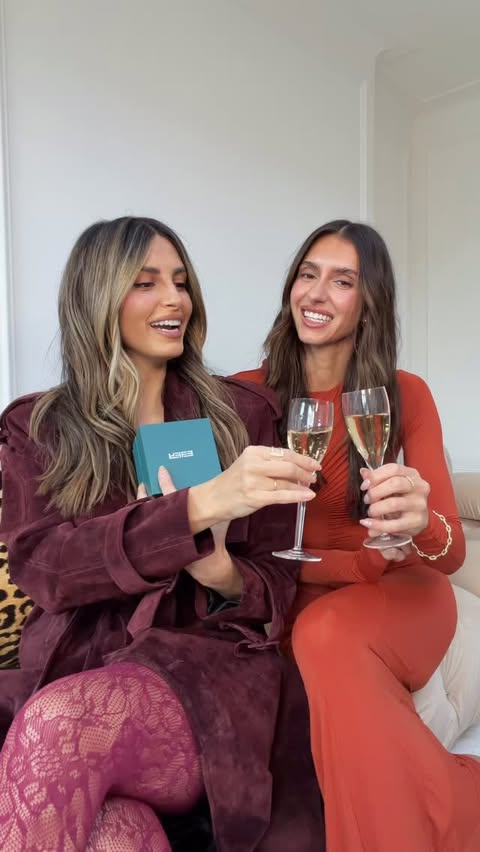 Instagram post by @yhasmina.ferrara for Effy Jewelry. Caption reads: [...] this Galentines than with @effyjewelry ;....