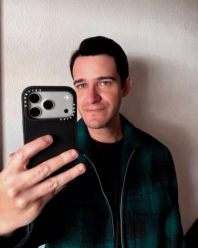 Instagram post by @mrkevensantos for CASETiFY. Caption reads: ✨ Loving my new look with @casetify 🤳✨
Big thanks....