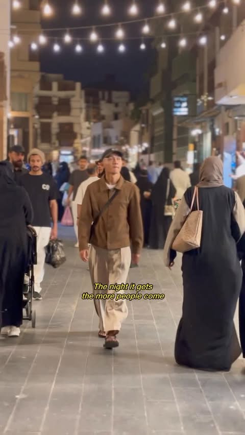 Instagram post by @julianadamh for Visit Saudi. Caption reads: [...] sendiri, megah, juga sederhana. #visitsaudi....