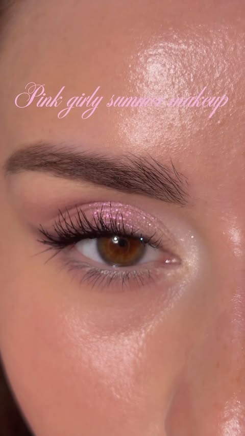 Instagram post by @paulina_kurkowska for Douglas Cosmetics. Caption reads: ✨💗 Pink girly summer makeup 💗✨ @douglas_polska....