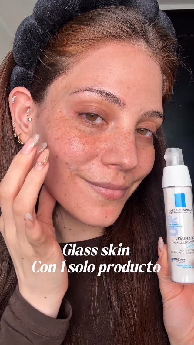 Instagram post by @rainbowflawless for La Roche-Posay. Caption reads: Si tienes piel sensible y seca, amarás el....