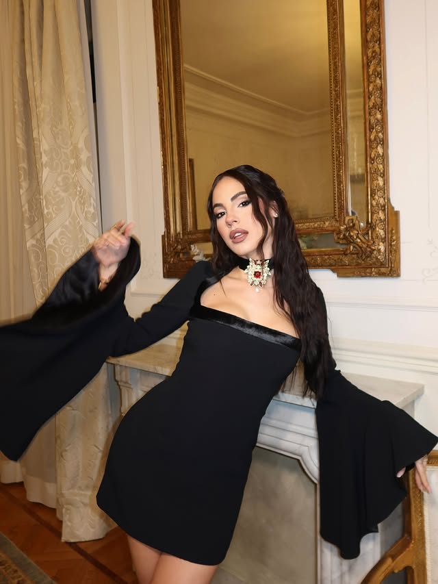 Instagram post by @giuliadelellis103 for Roberto Cavalli. Caption reads: Ultime dal mio rullino 🗞️🗞️ #inpartnershipwith.