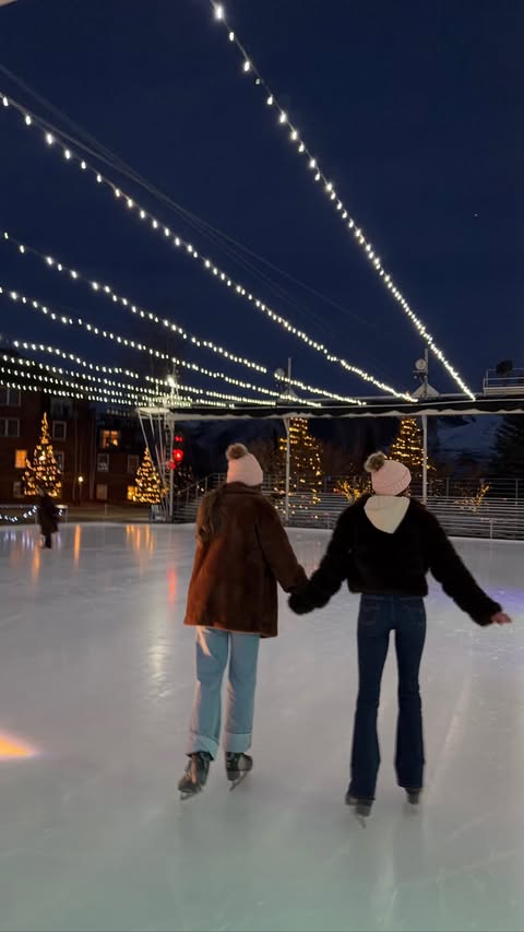 Instagram post by @addy_kate for ROXY. Caption reads: best few days with @roxy ⛷️✨ can we do it all over....