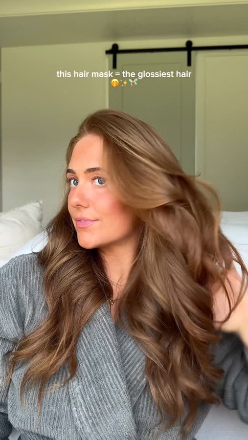 Instagram post by @itssydniegreen for Cocoandeve. Caption reads: The gloss boss✨🧚‍♀️ @cocoandeve Like A Virgin....