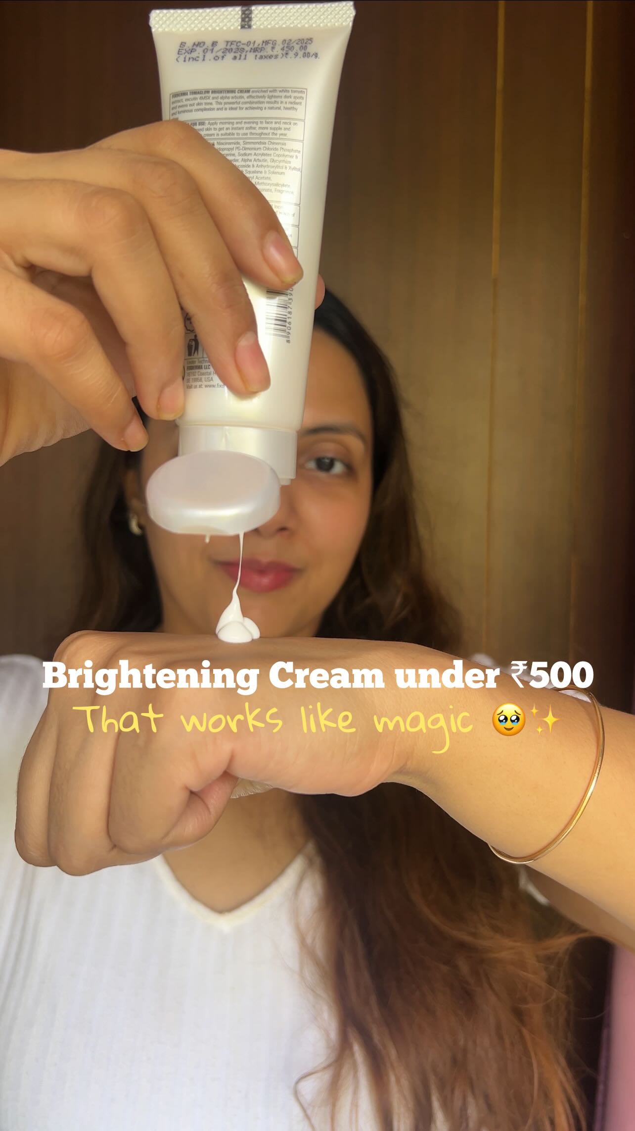 Instagram post by @your_beautsquad for Fixderma. Caption reads: Comment “glow” for the link ❤️🥰

If you have....