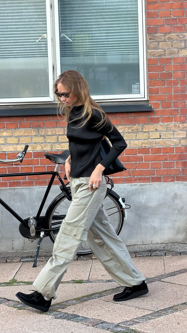 Instagram post by @holylora for ECCO. Caption reads: [...] today i’m matching the models with my @ecco....