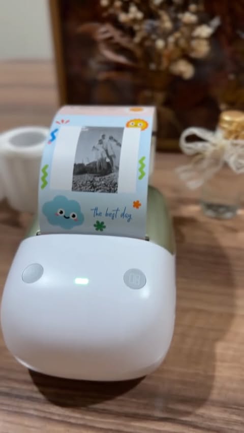 Instagram post by @explorewithhes for NIIMBOT. Caption reads: [...] personalized label to my suitcase — the....