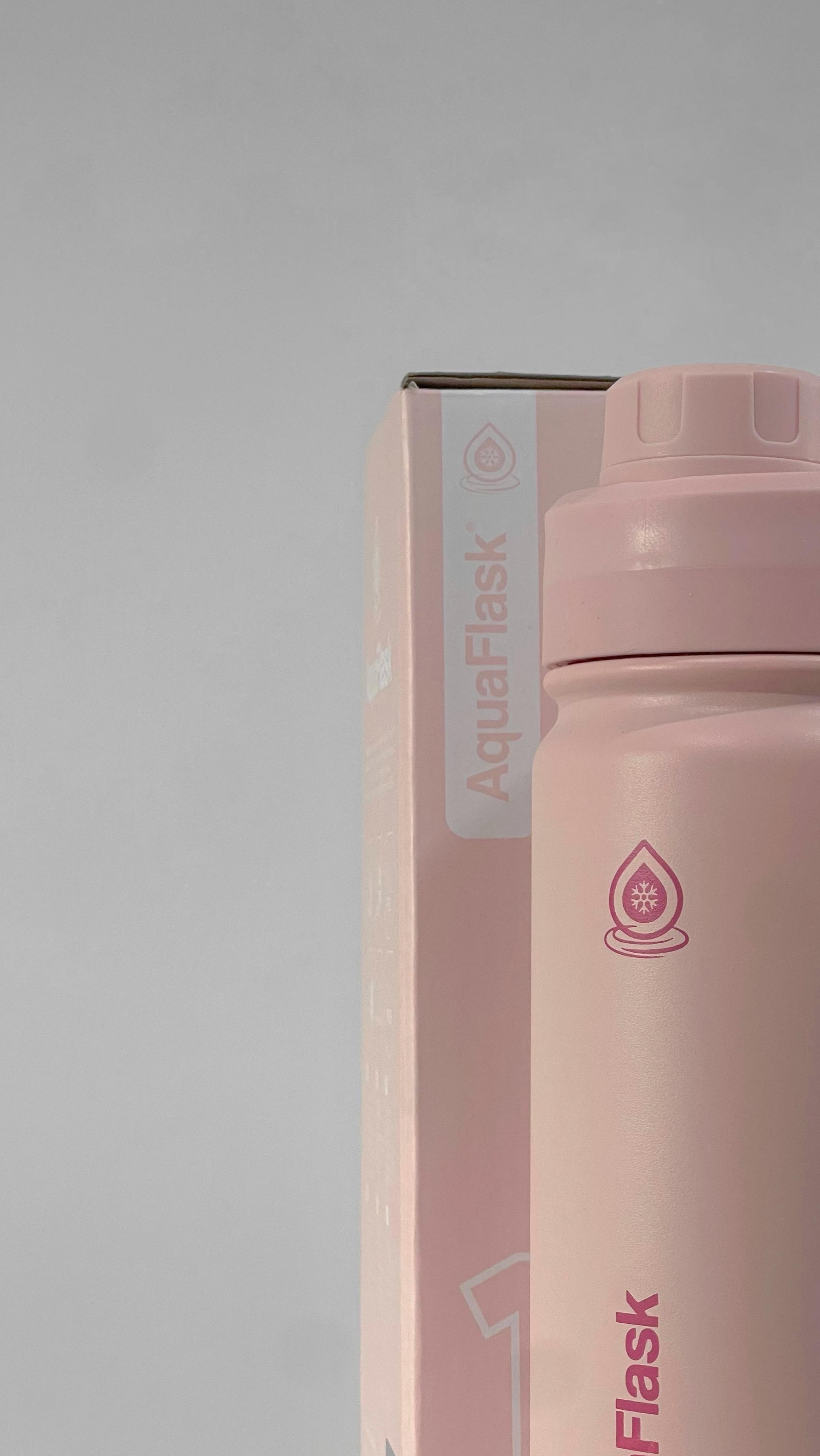 Instagram post by @kateashleyg_ for AquaFlask. Caption reads: [...] It’s part of the fit now. 💖☁️....