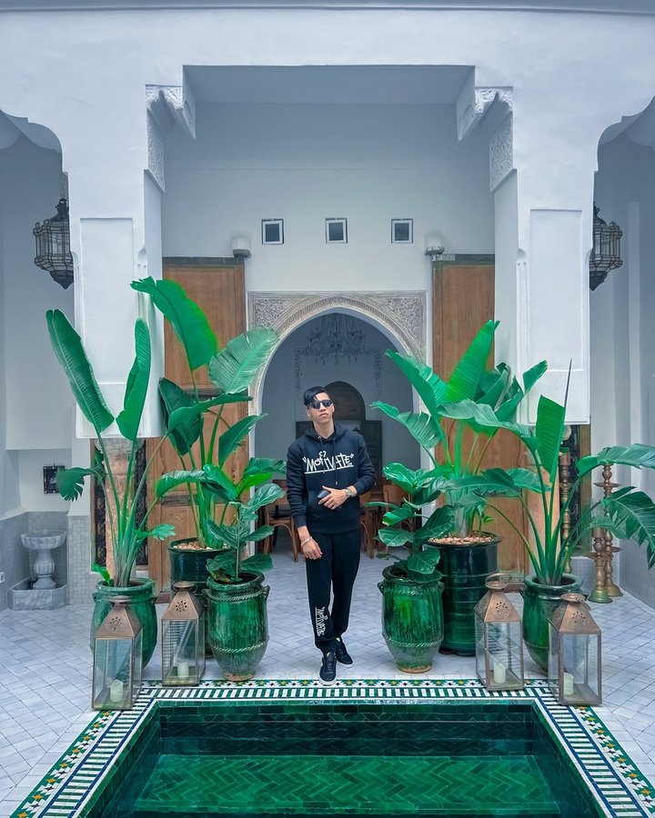 Instagram post by @otman_akes for Men’s Fashion. Caption reads: The most important thing to develop if you want to....