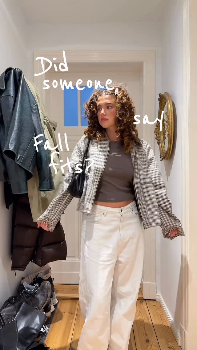 Instagram post by @riccardagreco for Source Unknown. Caption reads: Fall is around the corner I guess.