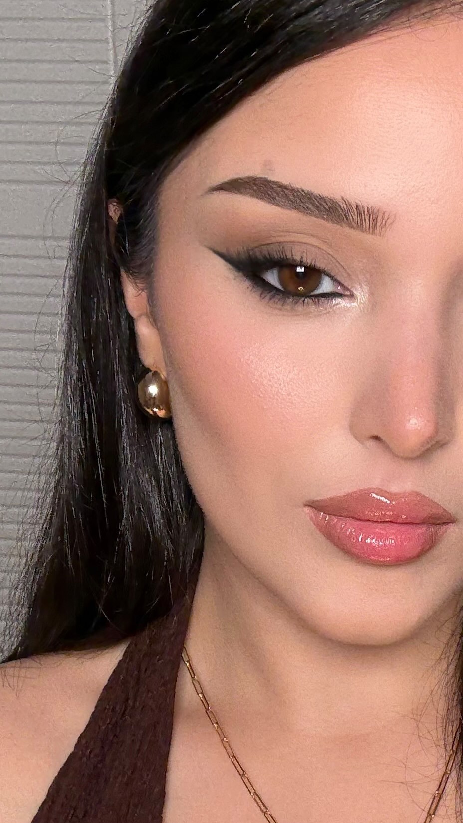 Instagram post by @beyzayorullmaz for Morphe. Caption reads: gözlerin kahverengiyse bu makyajı....
