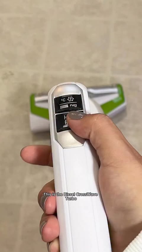 Instagram post by @silv.wassumz for BISSELL. Caption reads: [...] it all happens in the same day.
The....