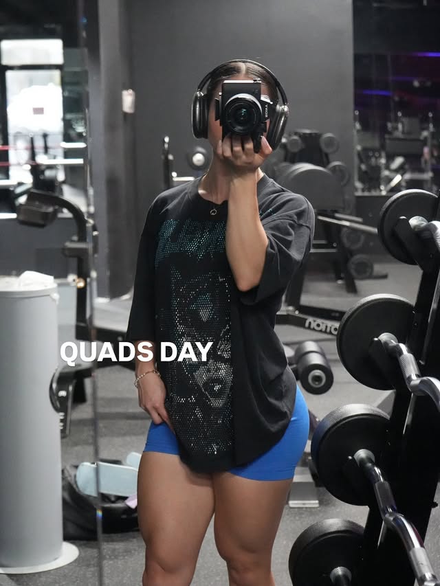 Instagram post by @prisci_corona for Dymatize. Caption reads: Quads loading ⚡️

Swipe & save this for your next....