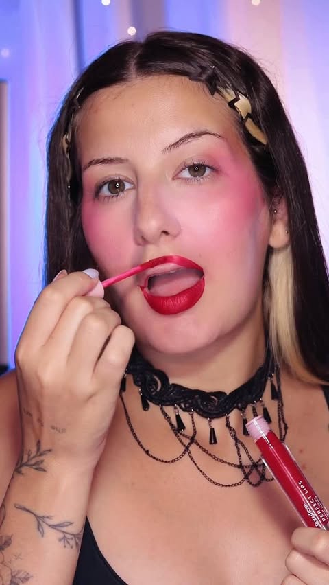 Instagram post by @bellacarvvalho for Mercado Livre. Caption reads: Acho que foi na sorte 🤣

Id batom no mercado....