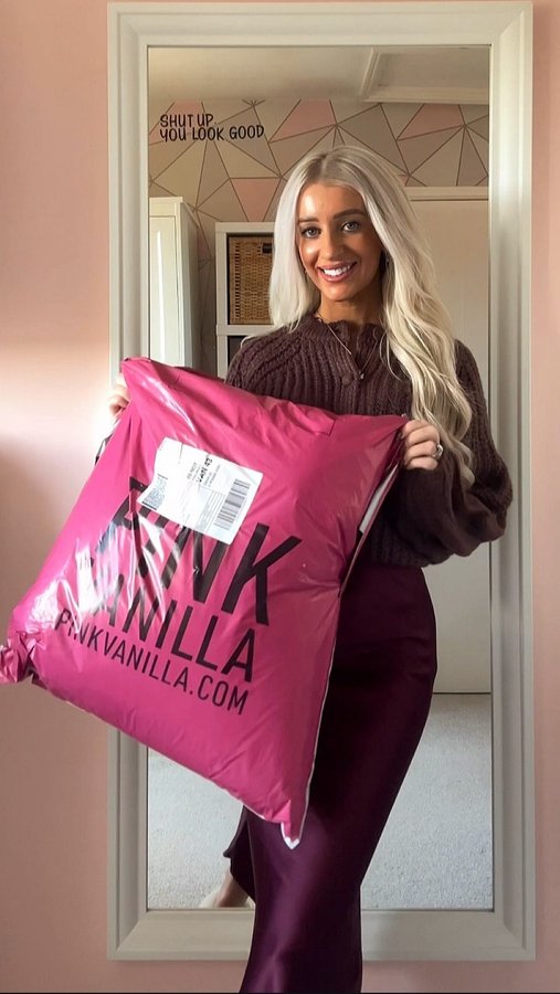 Instagram post by @laurenkayleyx for Pink Vanilla. Caption reads: [...] I’ll be wearing on repeat 😮‍💨....