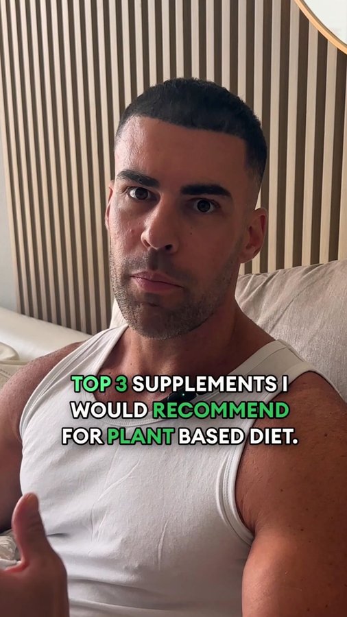 Instagram post by @jayggardner for Vivo Life. Caption reads: My top 3 performance based supplements I’d....