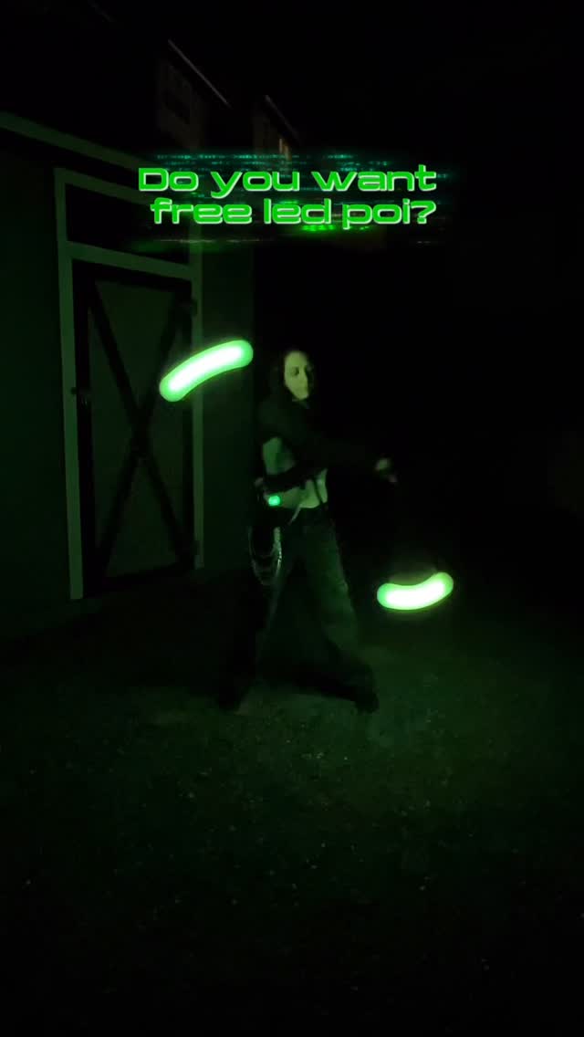 Instagram post by @daamnnnndanielle for Ultrapoi. Caption reads: [...] My first pair of contact #ledpoi were....