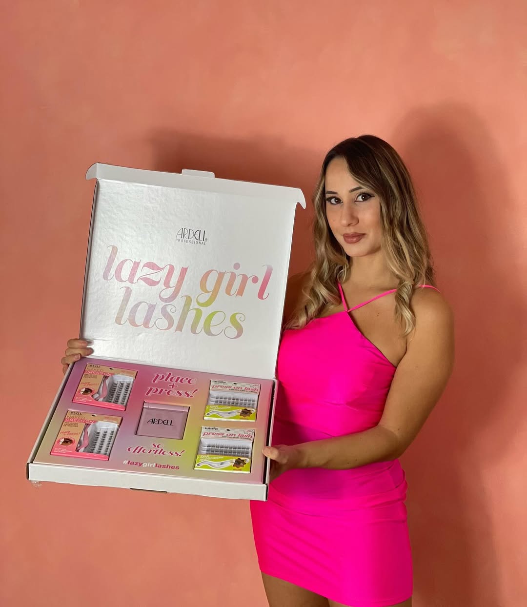 Instagram post by @danielaturchetto for Ardell Beauty. Caption reads: Ciglia perfette? 😱🤫

Finalmente sì! Questa box....