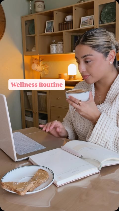 Instagram post by @itsmelinavega for Healthline. Caption reads: [...] support my mind and body💚 I linked a....