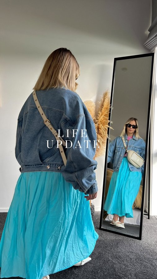 Instagram post by @jademarie________ for Ally Fashion. Caption reads: [...] Skirt - brought in Japan Tee - @allyfashion....