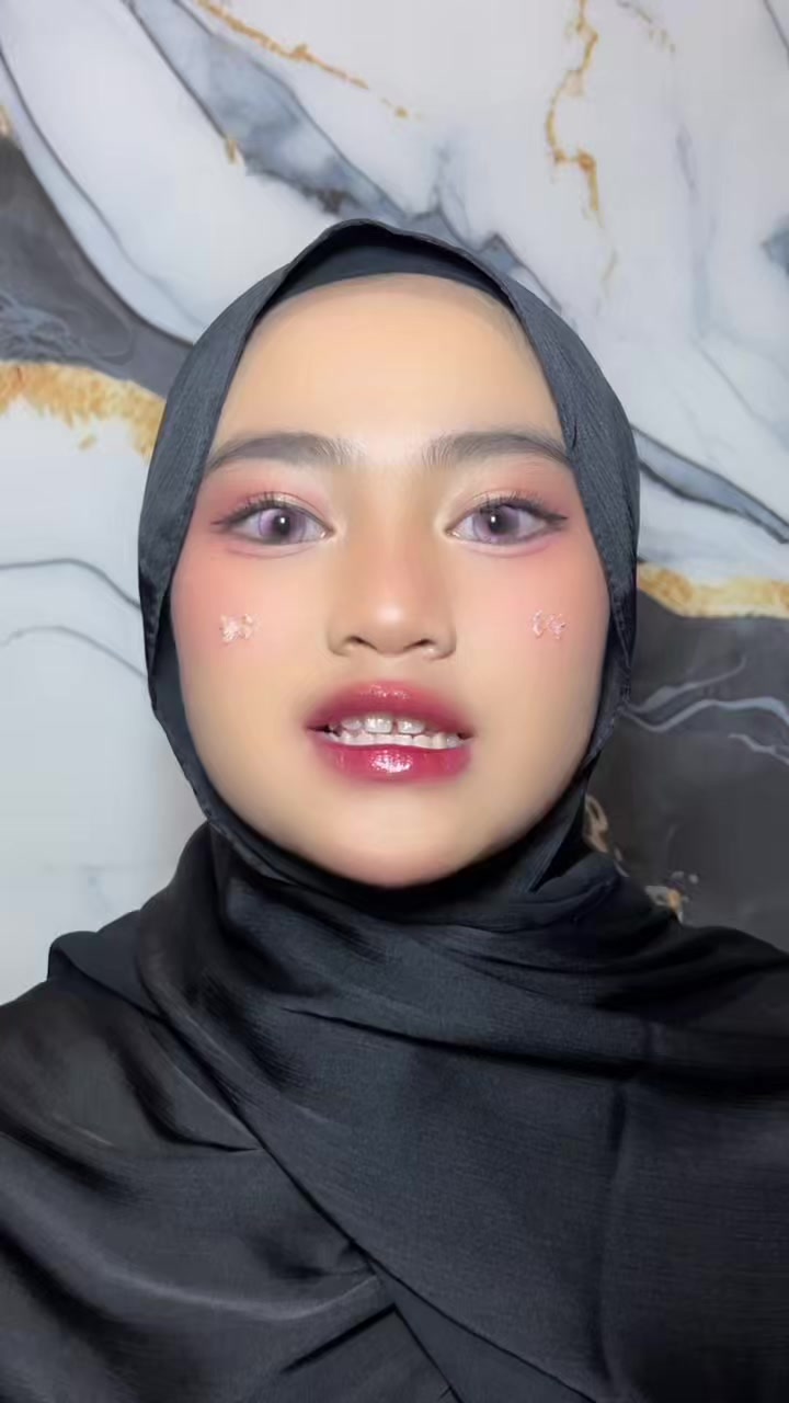 TikTok post by @teteh_jihan14 for MlenDiaryID. Caption reads: [...] ini halis udah kaya orang korea 😍....