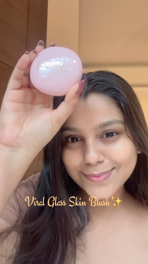 Instagram post by @jigyasashares for Milagro Beauty. Caption reads: Comment “Link” for 🔗 #blush #makeuptutorial....