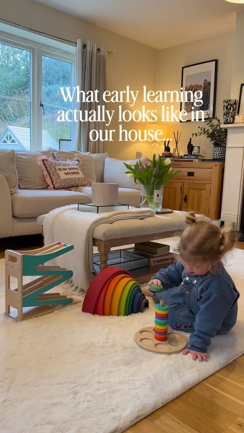 Instagram post by @mummataralouise for Reading Eggs. Caption reads: [...] Recently, we’ve also been using @readingeggs....