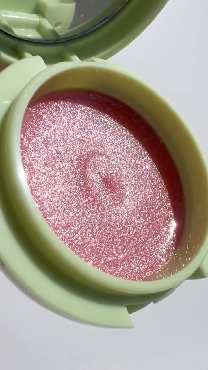 Instagram post by @aman_burm for Pixi Beauty. Caption reads: @pixibeauty tinted lip jelly ✨🩷

The lip mask we....