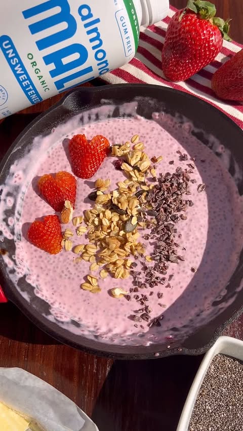 Instagram post by @farmacyrevolution_ for MALK Organics. Caption reads: [...] 💗 I soaked chia overnight with....