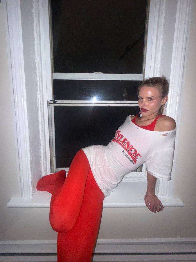 Instagram post by @kenna_hines for TYLENOL. Caption reads: Sponsored by @tylenol.
